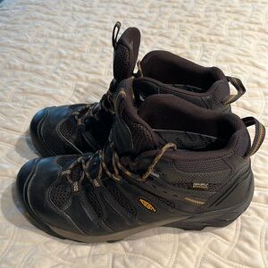 Men’s Keen steel toed boots